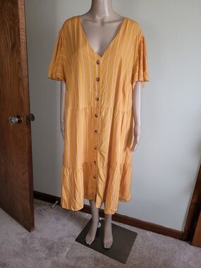 NWT - Ava & Viv - Size 3X - Sunflower Yellow Striped Button-Front Midi Dress